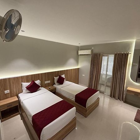 Muziris Manor Residency Hotel Kochi Eksteriør billede